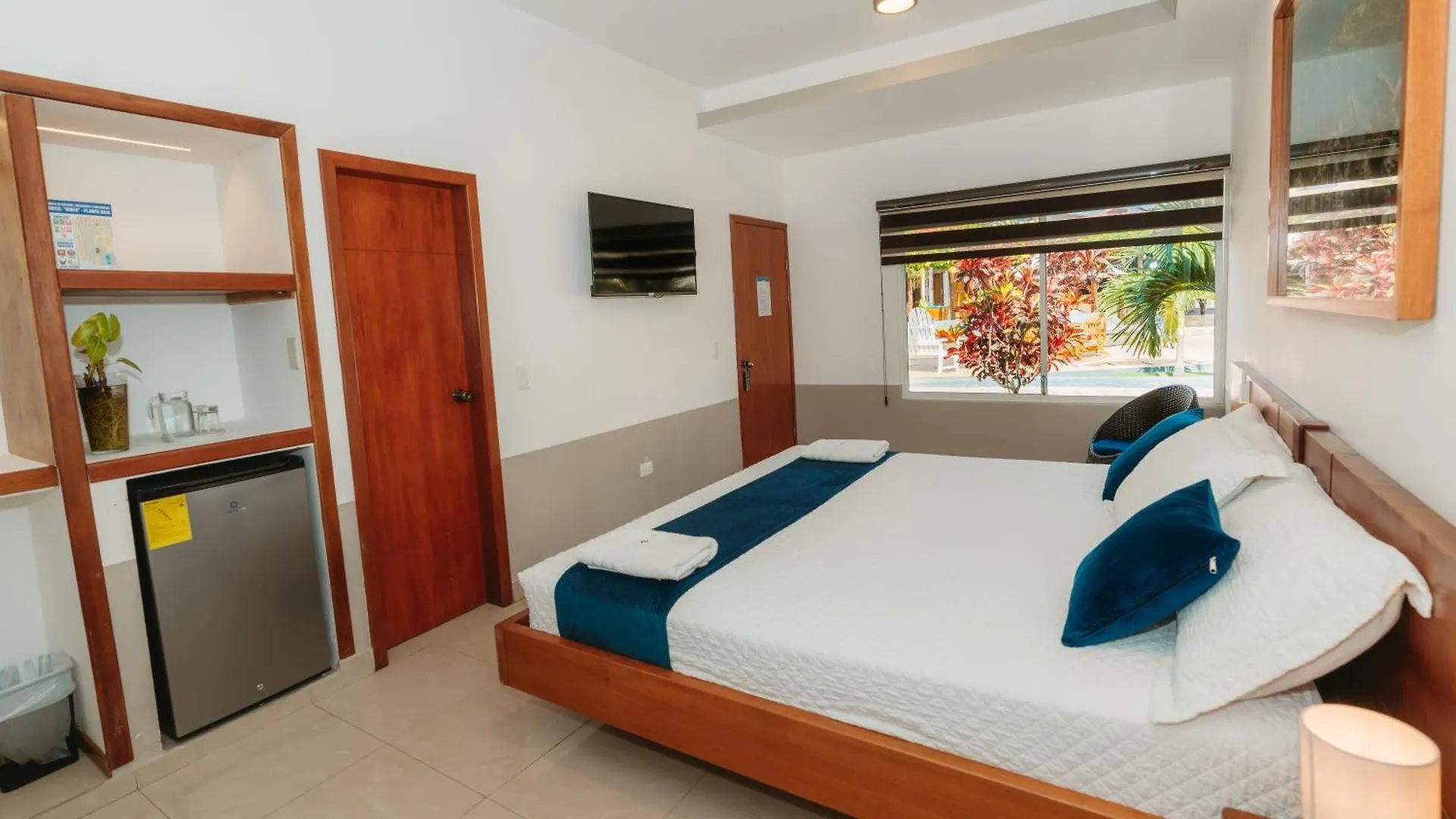 Hotel Ninfa Puerto Ayora  Ecuador