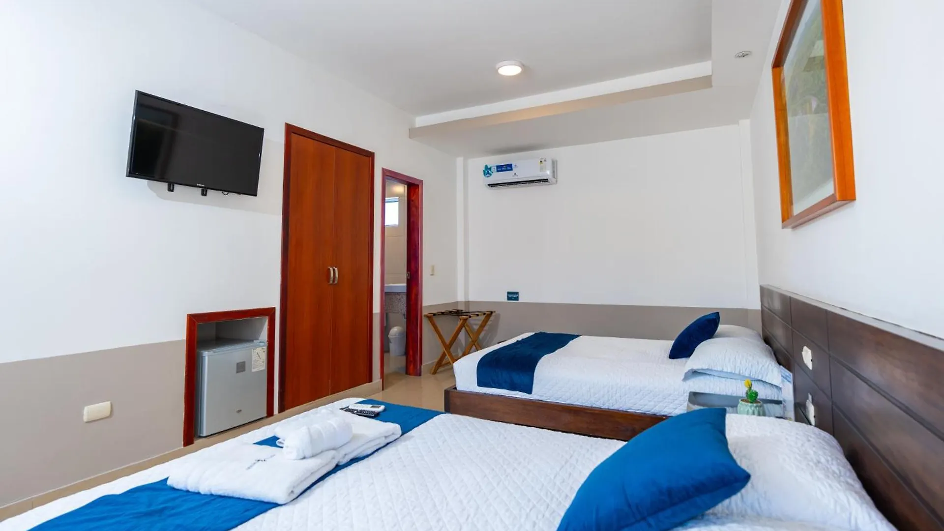 Hotel Ninfa Puerto Ayora  Puerto Ayora (Galapagos Islands)