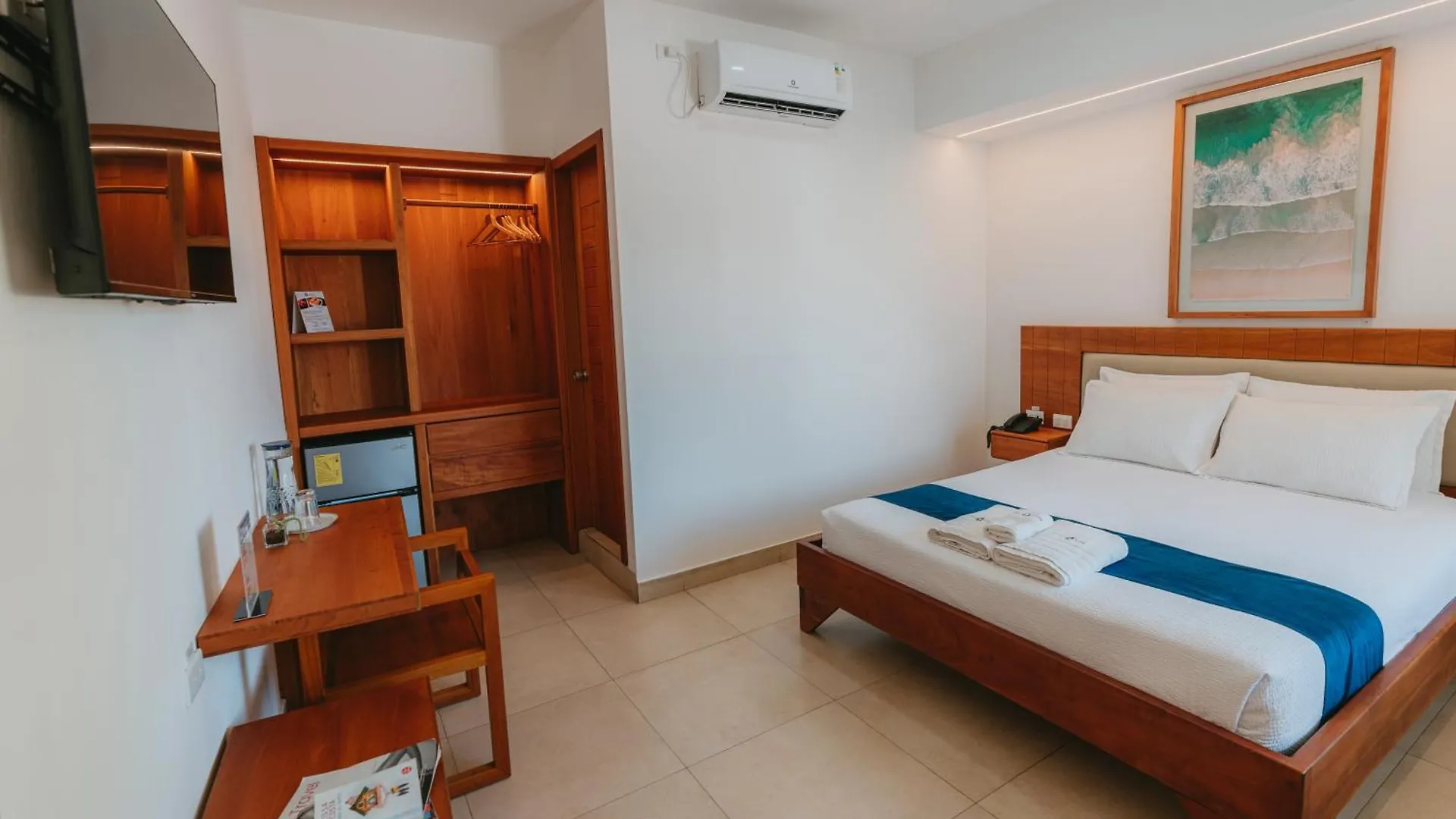 ****  Hotel Ninfa Puerto Ayora  Équateur